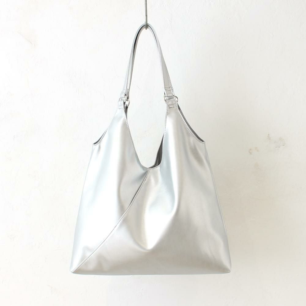 合皮VカットA4トート aristellaの商品ページ|ポルカポルカ