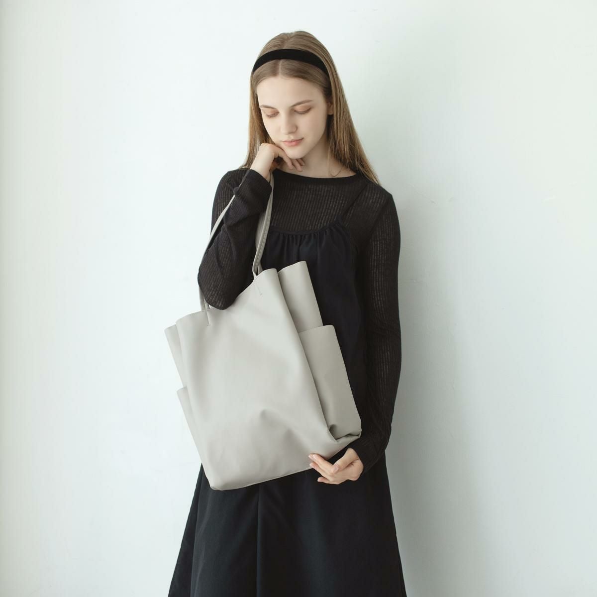 ウッドチャーム付きトート aristellaの商品ページ|ポルカポルカ