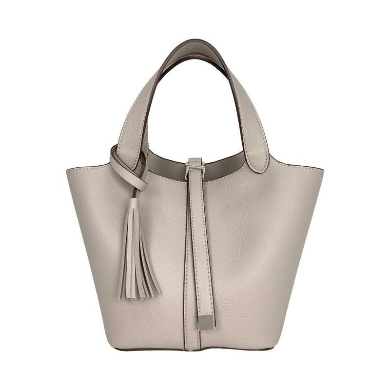 ライトグレージュ