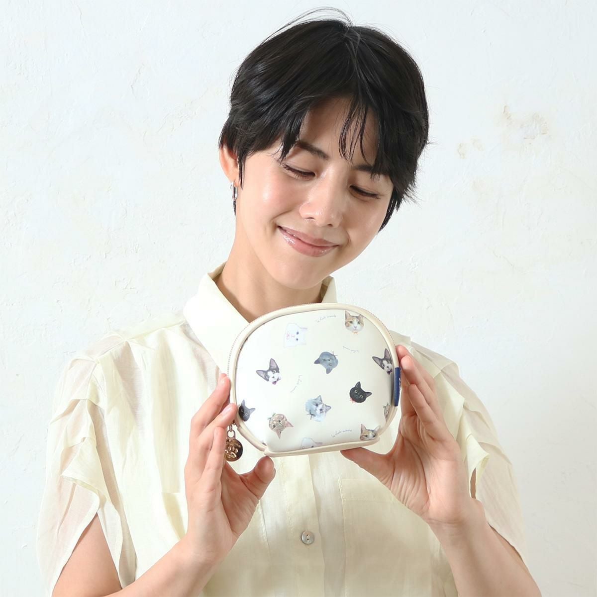 UCHINOKOKAMOIIIシェルポーチの商品ページ|ポルカポルカ