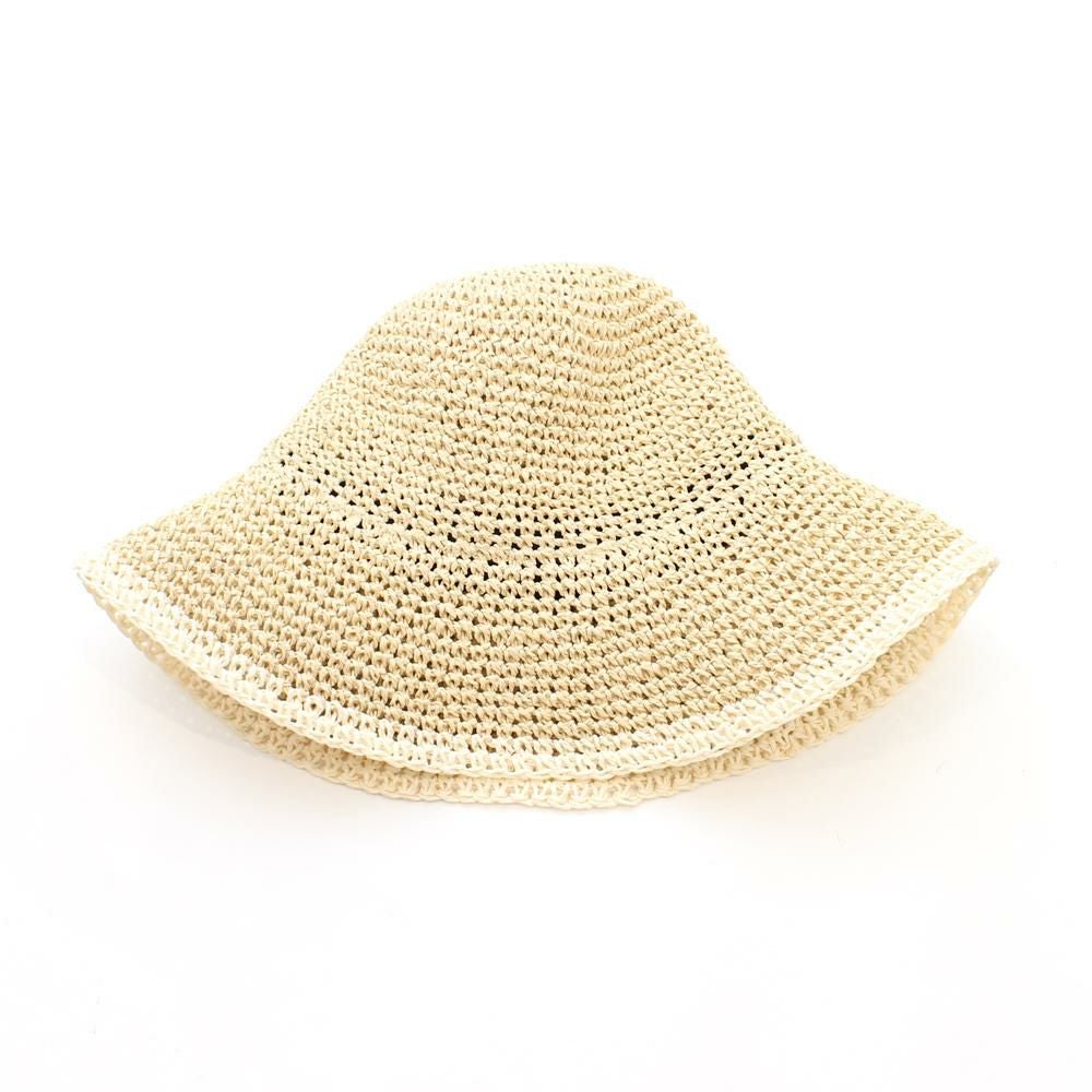 ライトベージュ