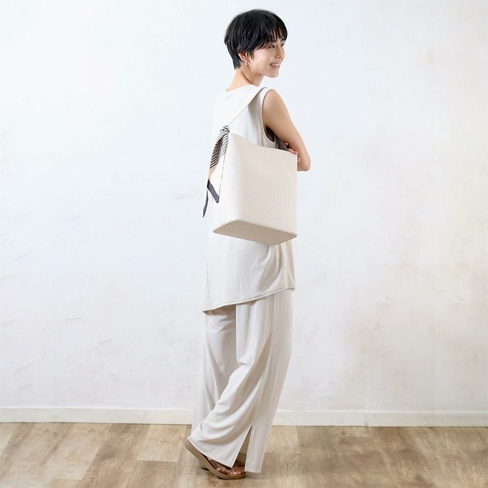 スカーフ付き軽量バケツショルダー aristellaの商品ページ|ポルカポルカ
