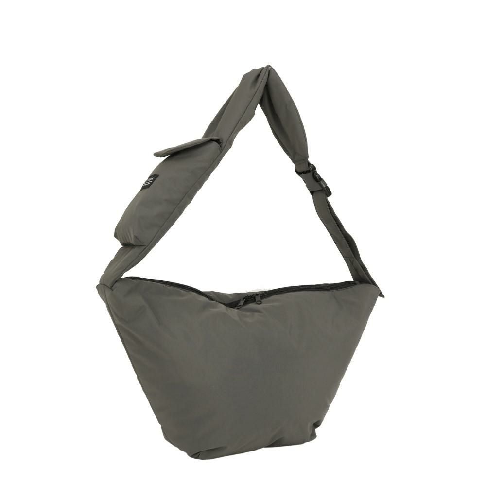 チャコールグレー