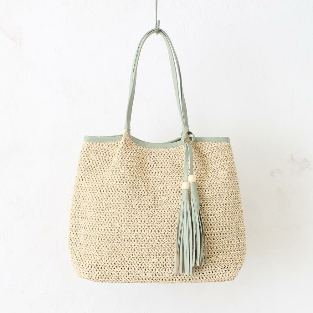 ライトベージュ×セージグリーン