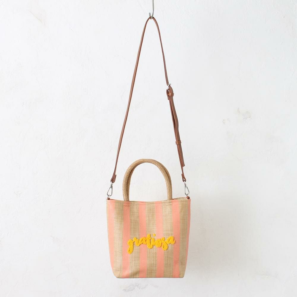 スモーキーピンク