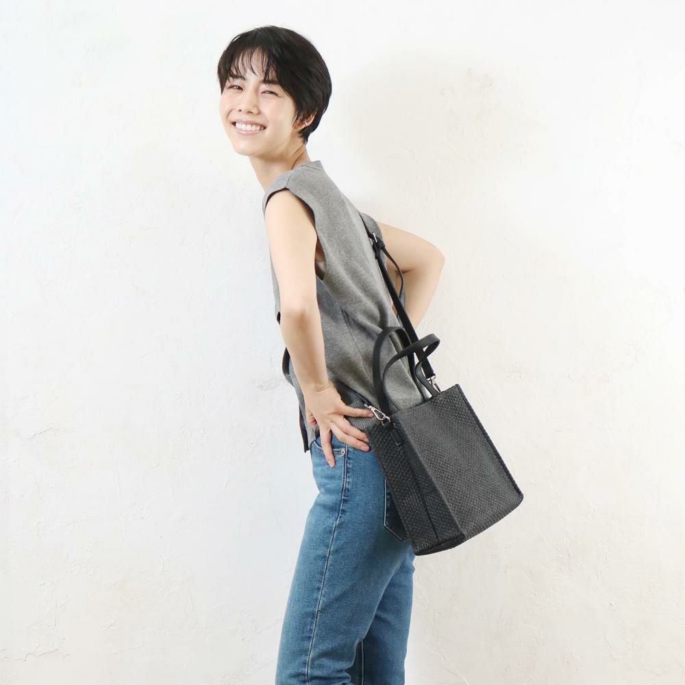 雑材合皮コンビスクエアショルダー aristellaの商品ページ|ポルカポルカ