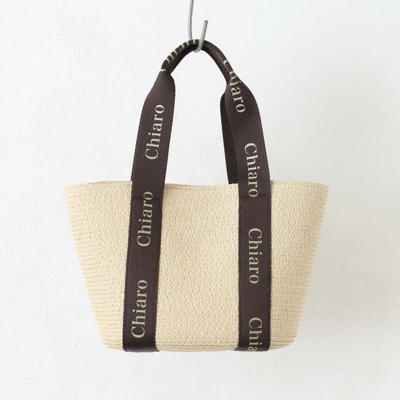 ライトベージュ