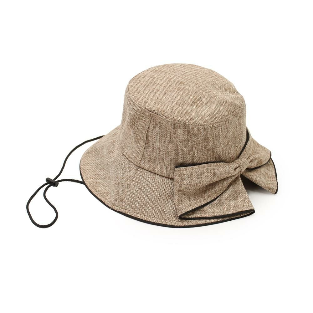 ライトベージュ