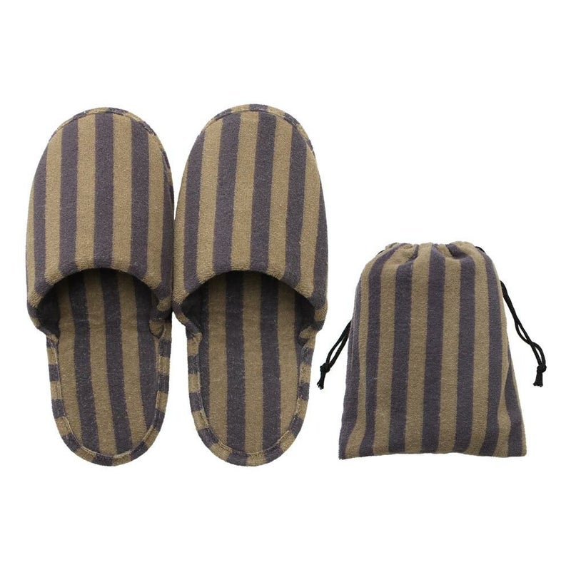 カーキ×グレイ