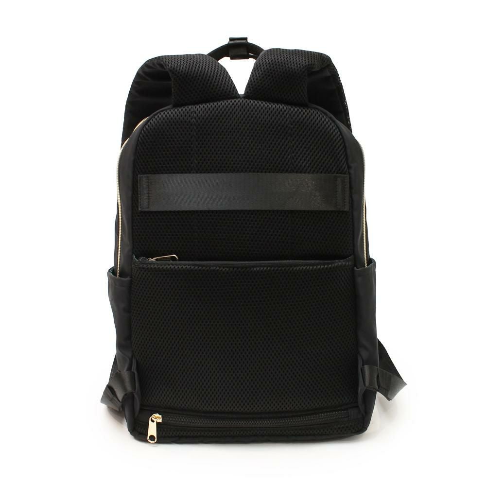 e.e.p.withable身幅に収まる多機能リュック aristellaの商品ページ