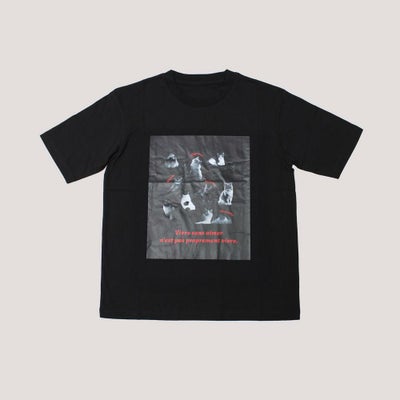 チャコールグレー