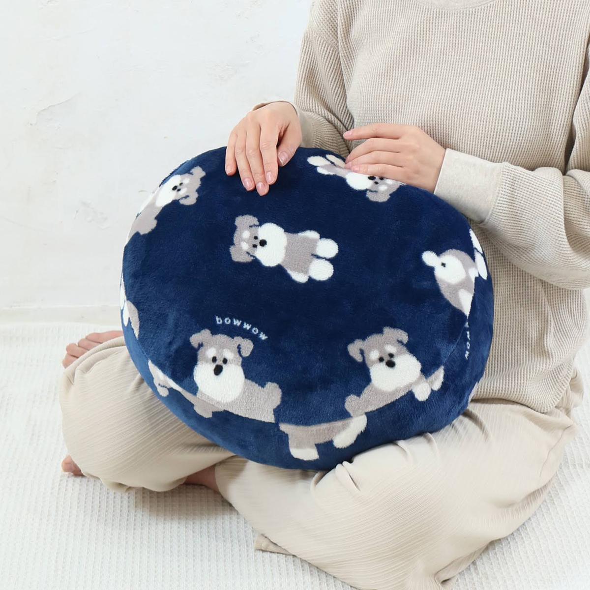 スワンネルラウンドクッションの商品ページ|ポルカポルカ